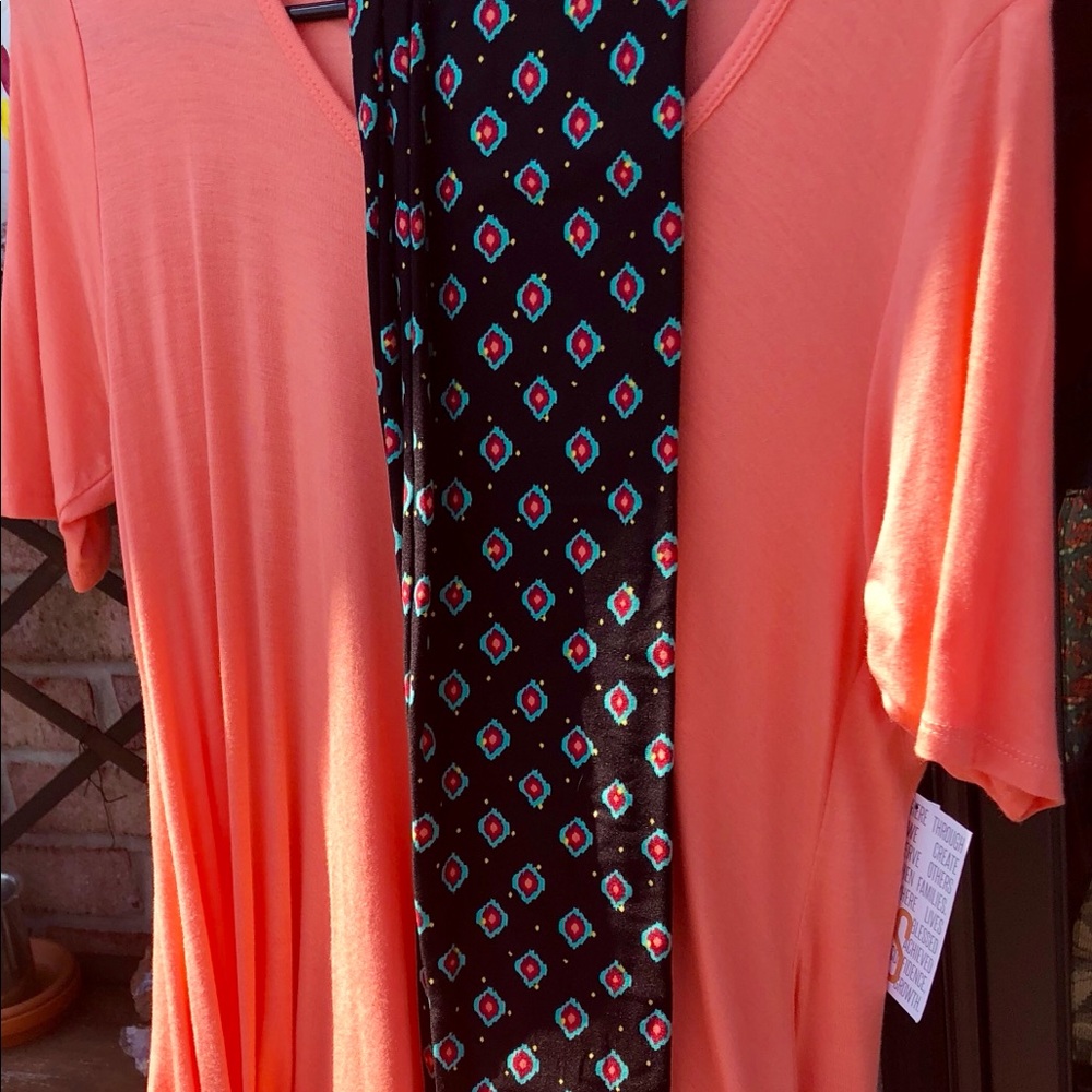 NWT Lularoe Perfect T and OS Leggings